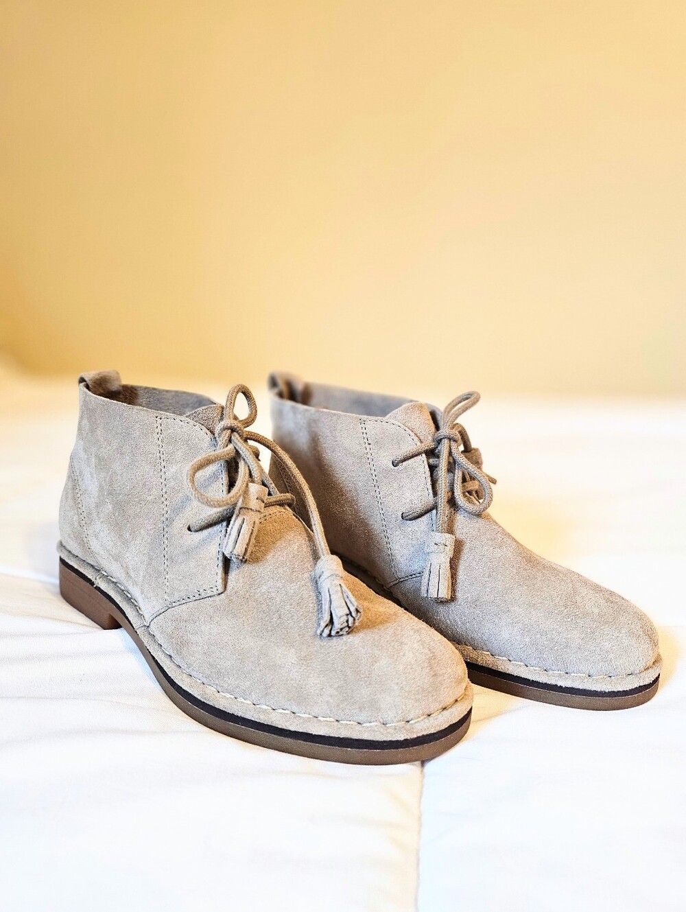 Hush Puppies Maximum Motion Suede Tassel Chukka Booties Sz 6